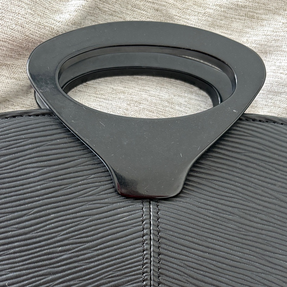 Elegant Black Women's Handbag - Picture 4 of 8
